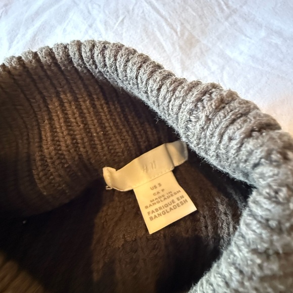H&M Ribbed Turtleneck Sweater - Gray - Picture 3 of 4